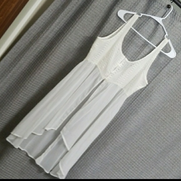 Hollister Dresses & Skirts - NWOT Hollister off white Sheer dress size LG